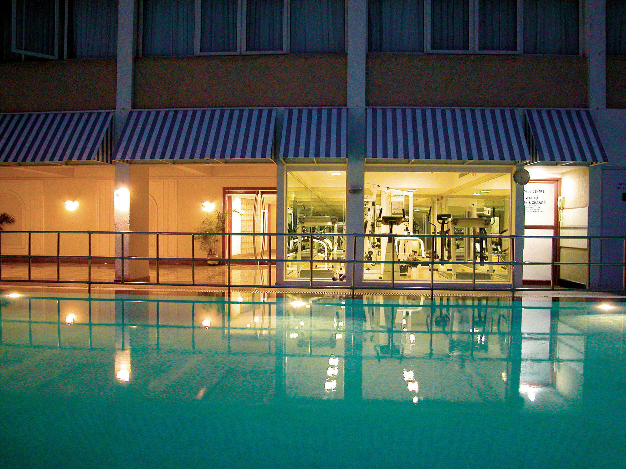 Vivanta Bengaluru Residency Road Ανέσεις φωτογραφία